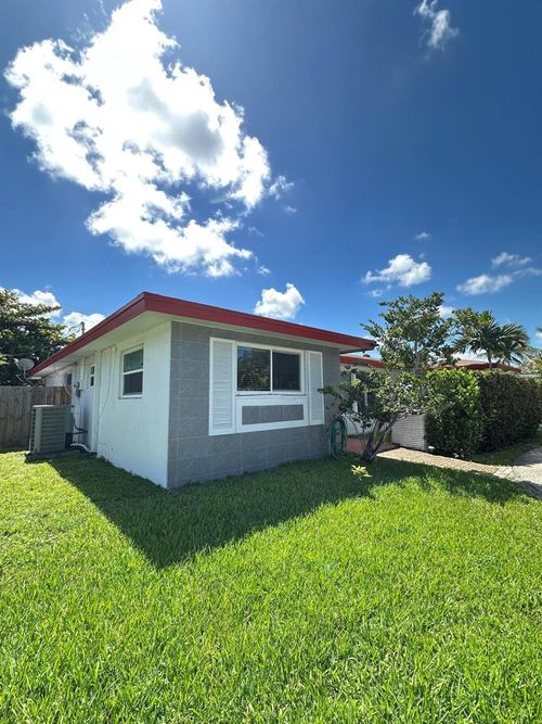 20120 Highland Lakes Boulevard, Miami, FL, 33179 | Card Image