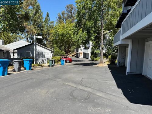 149 Alice St, Santa Rosa, CA, 95409-4001 | Card Image