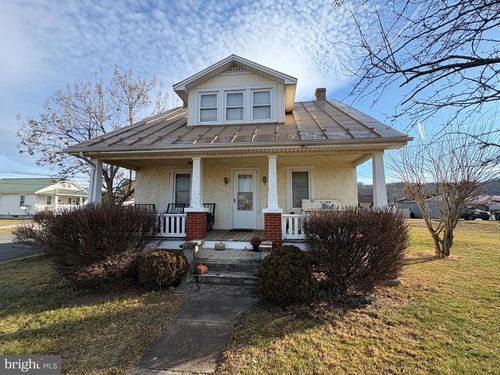 105 Central Ave, MOOREFIELD, WV, 26836-1211 | Card Image