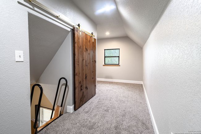 177 E Short Meadow Dr, House other with 4 bedrooms, 4 bathrooms and null parking in Lytle TX | Image 25