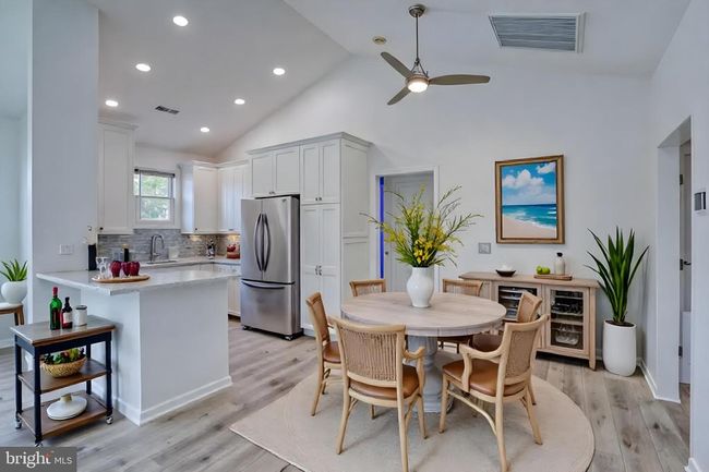 UNIT-102 - 19967 Sandy Bottom Cir, Townhouse with 3 bedrooms, 2 bathrooms and null parking in REHOBOTH BEACH DE | Image 4