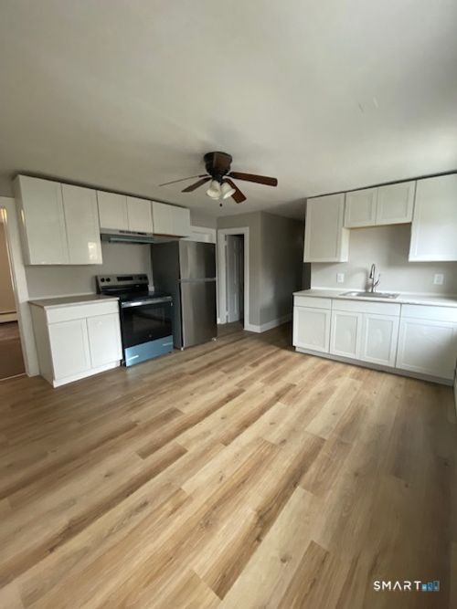 31 Tyler Ave, Plainville, CT, 06062-2498 | Card Image