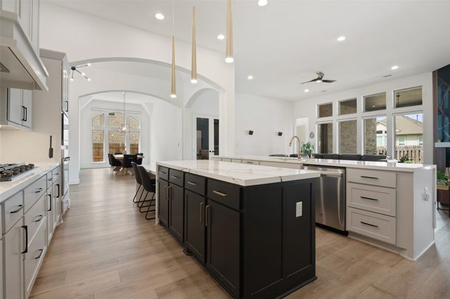 912 Rabbit Brush Rd, House other with 4 bedrooms, 4 bathrooms and null parking in Leander TX | Image 5
