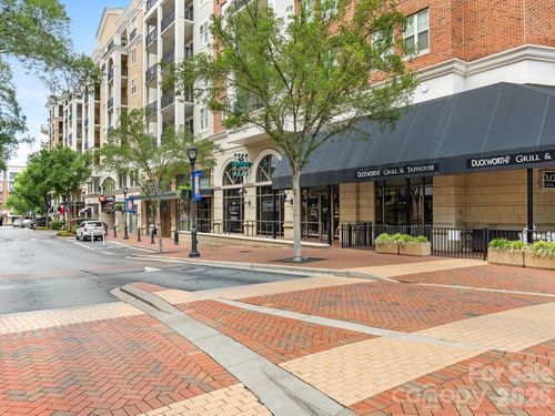 408-4625 Piedmont Row Dr, Charlotte, NC, 28210-4268 | Card Image