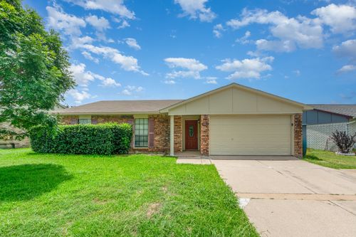 5549 Ragan Dr, The Colony, TX, 75056-1341 | Card Image