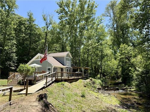 920 Pennell Rd, Moravian Falls, NC, 28654-9886 | Card Image