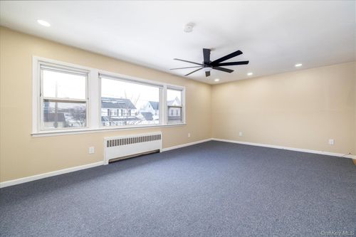 24 S Corona Ave, Valley Stream, NY, 11580-5747 | Card Image