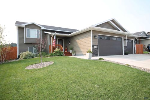 2514 Meadows Dr, Sturgis, SD, 57785-1703 | Card Image