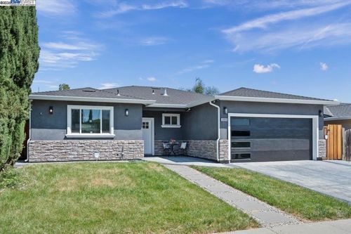 4614 Houndshaven Way, San Jose, CA, 95111-3710 | Card Image