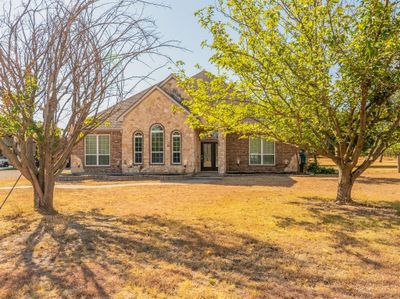 103 Fossil Court, House other with 4 bedrooms, 3 bathrooms and null parking in Springtown TX | Image 3