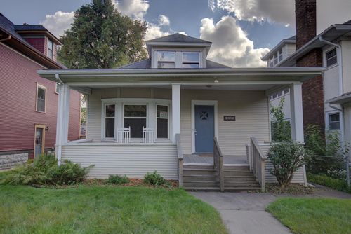 2098 Marshall Ave, Saint Paul, MN, 55104-5747 | Card Image
