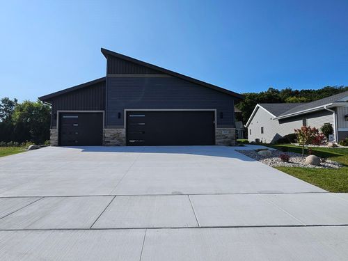 3800 Huntington Ave, Janesville, WI, 53546-4299 | Card Image