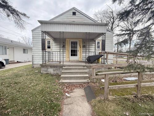 704 Vermont Street, Saginaw, MI, 48602 | Card Image