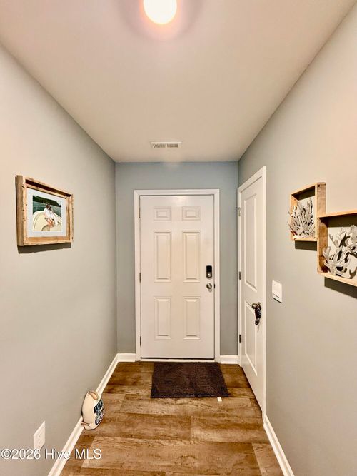 1125 Fowler Dr, Greenville, NC, 27834-3335 | Card Image