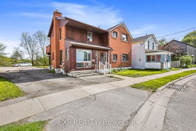 23 Erie St, Home with 5 bedrooms, 4 bathrooms and 6 parking in Oshawa ON | Image 1