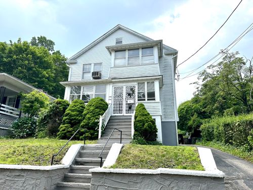 734 Howe Ave, Shelton, CT, 06484-2309 | Card Image