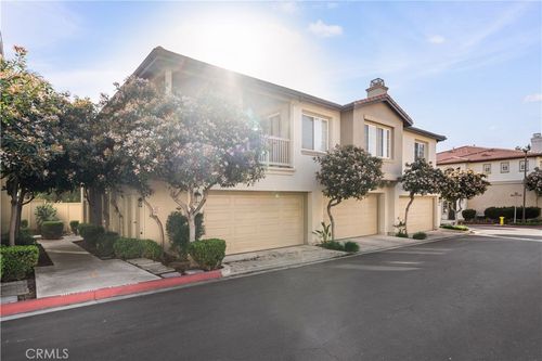 905 Somerville, Irvine, CA, 92620-0261 | Card Image