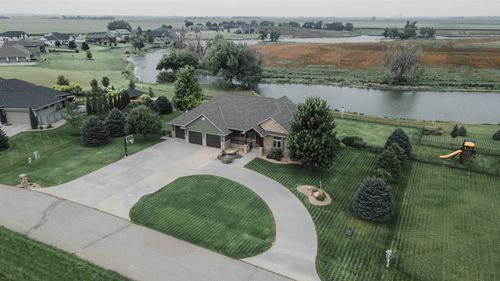 1804 Lifesong Cir, Hastings, NE, 68901-7799 | Card Image