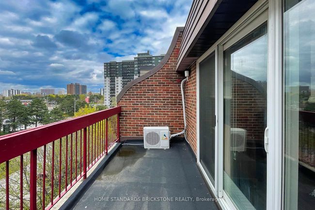 255 - 10 Eddystone Ave, Condo with 3 bedrooms, 2 bathrooms and 1 parking in North York ON | Image 30