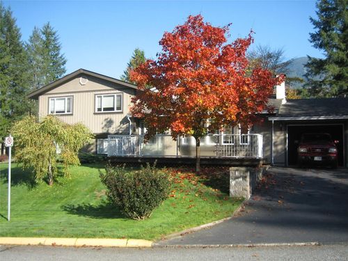 533 Dogwood Dr, Gold River, BC, V0P1G0 | Card Image