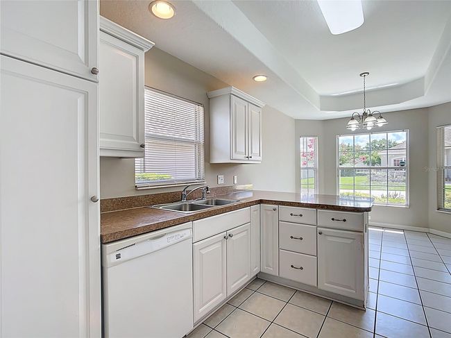 Kitchen | Image 10