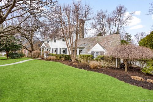 111 Berrian Road, New Rochelle, NY, 10804 | Card Image