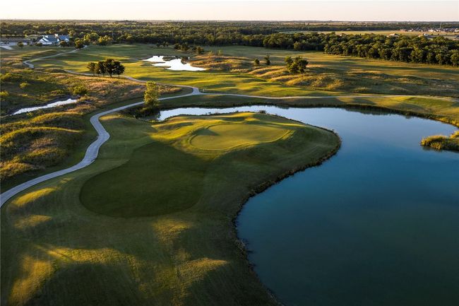 ShadowGlen is home to a 7, 174-yard, 18-hole championship that course offers scenery, variety and plenty of challenges | Image 24