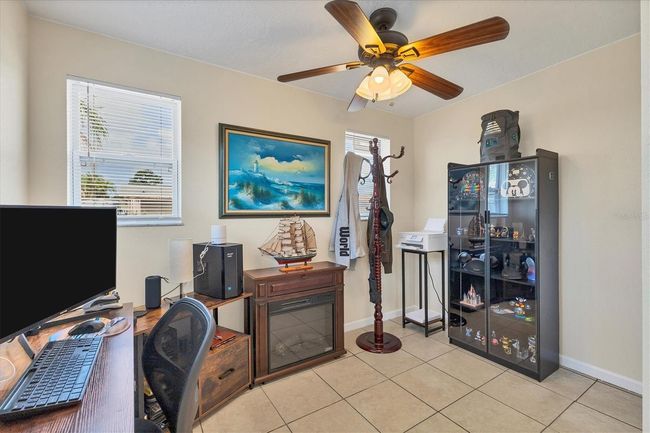 2402 33 Rd St W, House other with 3 bedrooms, 2 bathrooms and null parking in BRADENTON FL | Image 21