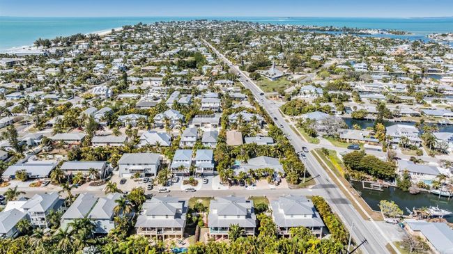 315 64 Th St, Condo with 3 bedrooms, 3 bathrooms and null parking in Holmes Beach FL | Image 58