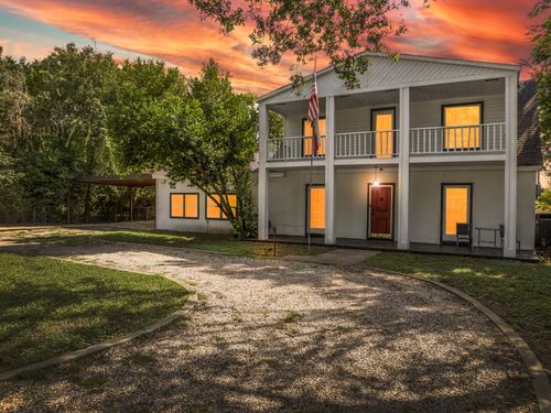 1504 Maple St, Irving, TX, 75060-6110 | Card Image