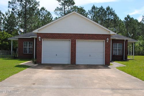 b-8018 Exchange St, Gautier, MS, 39553-2222 | Card Image