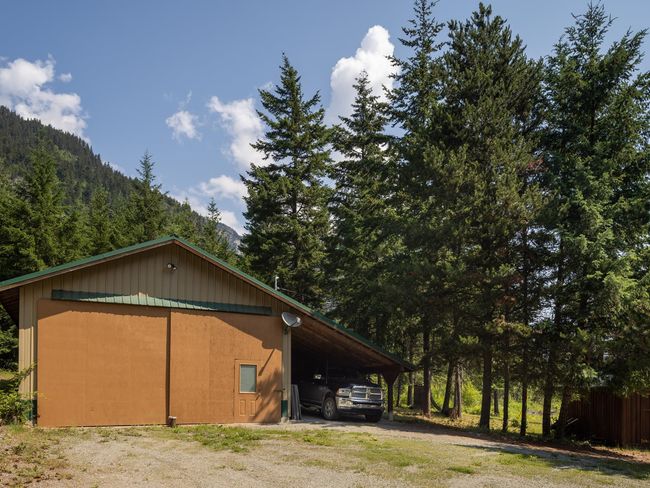 8907 Old Portage Road, House other with 3 bedrooms, 3 bathrooms and 10 parking in Pemberton BC | Image 37