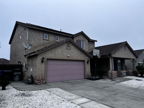 1950 W Rio Hondo Way, Hanford, CA, 93230-1113 | Card Image