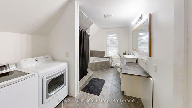 24 Queen St E, House other with 4 bedrooms, 2 bathrooms and 6 parking in Hepworth ON | Image 36