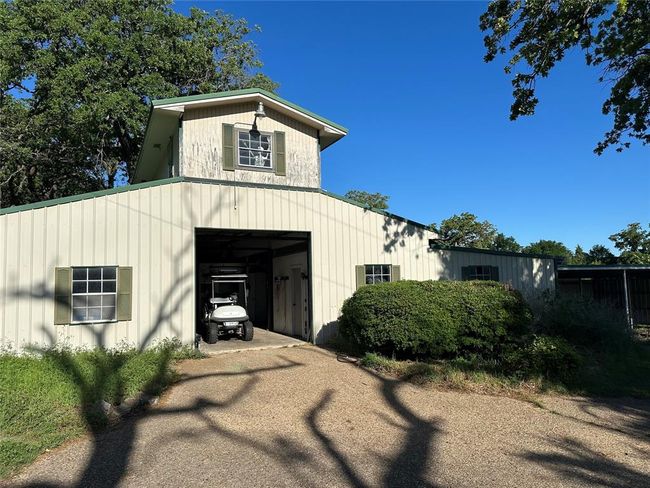 180 Fcr 797, Home with 6 bedrooms, 7 bathrooms and null parking in Donie TX | Image 39