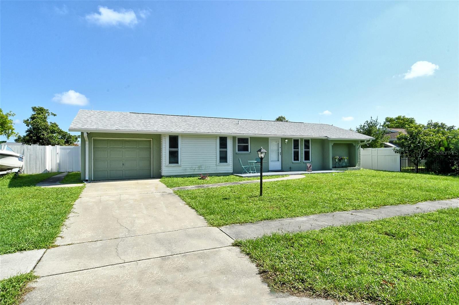 Lombra Ave, North Port, FL 34287