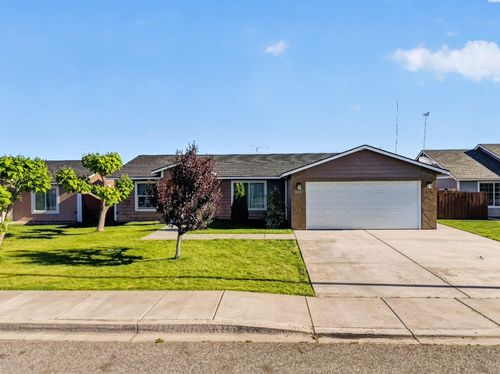 3805 Estrella Dr, Pasco, WA, 99301 | Card Image
