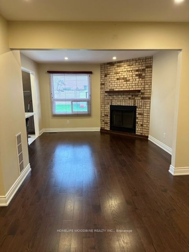 MAIN - 210 Ecclestone Dr, House other with 4 bedrooms, 3 bathrooms and 1 parking in Brampton ON | Image 20