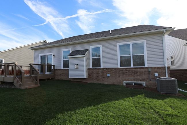 Back Exterior | Image 15