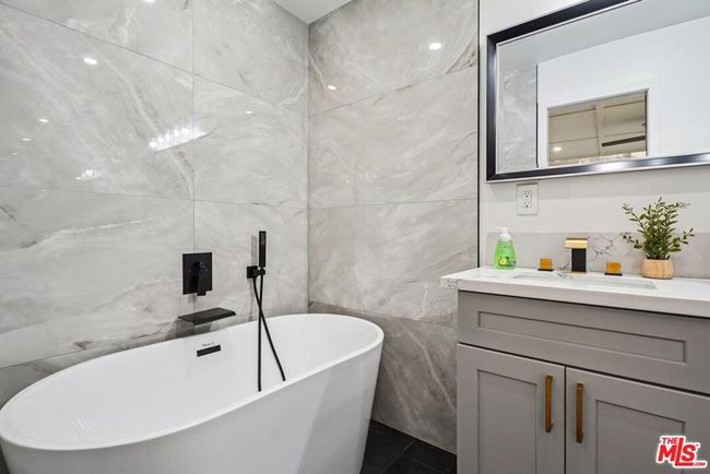 16901 Kinzie St, House other with 4 bedrooms, 2 bathrooms and 2 parking in Northridge CA | Image 27