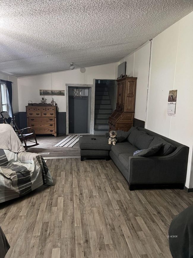 33695 State Route 683, House other with 5 bedrooms, 2 bathrooms and null parking in Mc Arthur OH | Image 5
