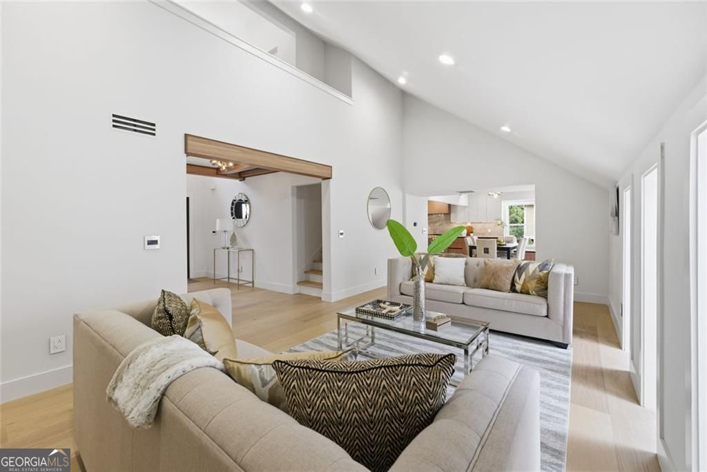 Residential in Brookhaven 4
