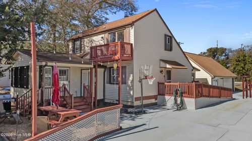 131 Purdie St, Emerald Isle, NC, 28594-3026 | Card Image