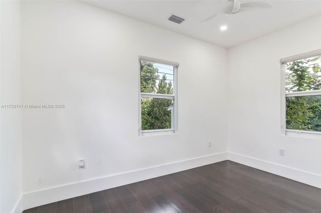 2341 Sw 16 Th Ter, House other with 4 bedrooms, 5 bathrooms and null parking in Miami FL | Image 20