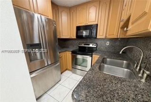 apt-101-2565 W 56th St, Hialeah, FL, 33016-4707 | Card Image