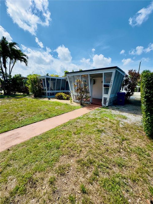 1747-1747 Ne 169th St, North Miami Beach, FL, 33162-3005 | Card Image