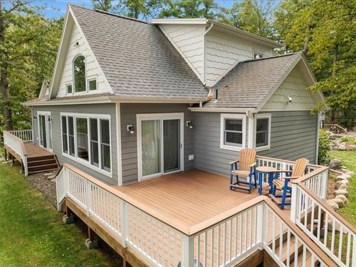 7084 Old Whiskey Rd, Pequot Lakes, MN, 56472-2549 | Card Image