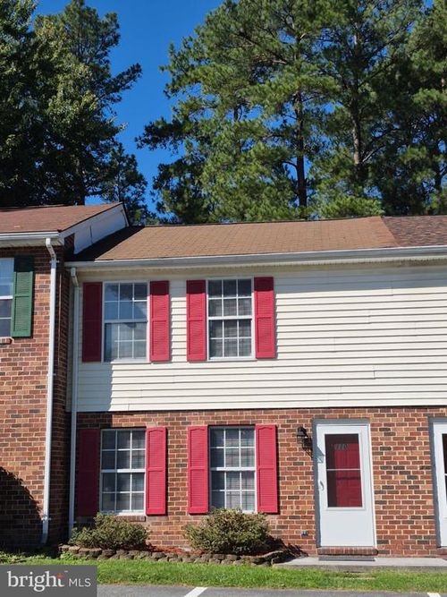 110 Warren Cir, STEPHENS CITY, VA, 22655-2767 | Card Image
