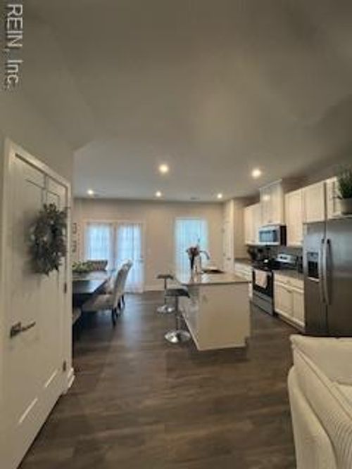 283 Brittlebrush Drive, Portsmouth, VA, 23701 | Card Image