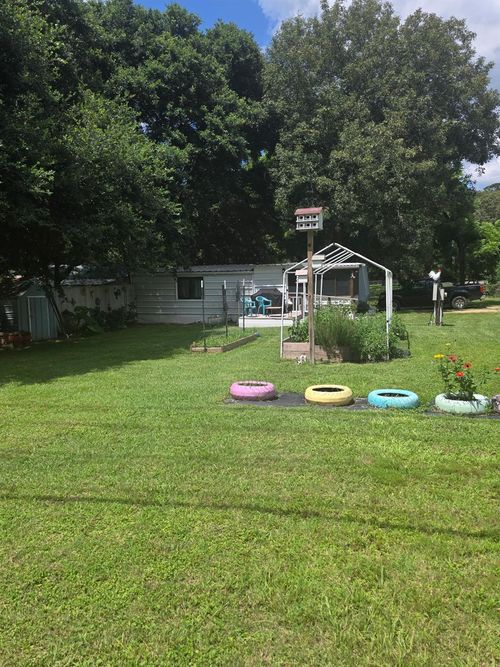 11 Pine Rd, Coldspring, TX, 77331-3504 | Card Image
